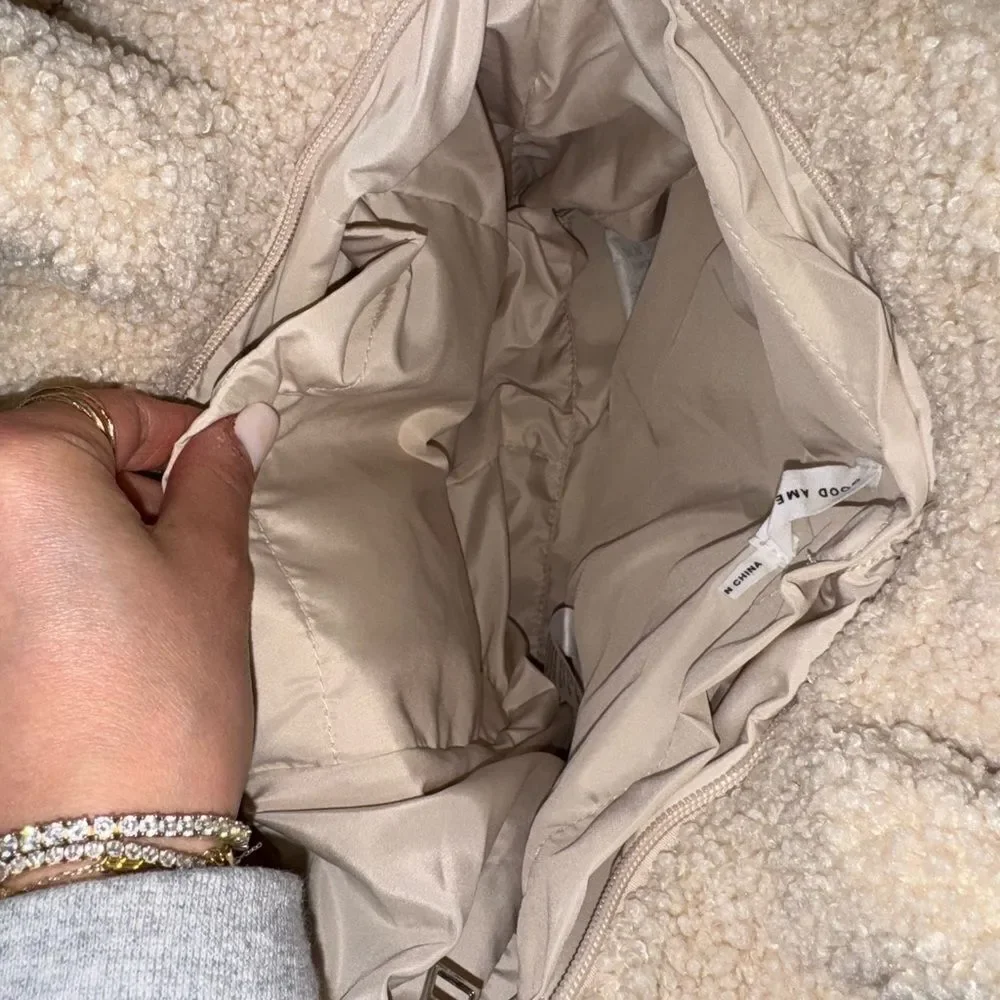GOOD AMERICAN Sherpa Travel Bag
